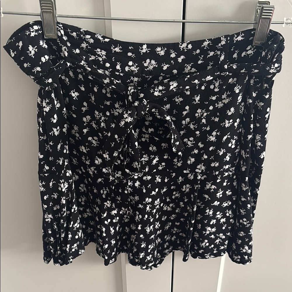 Zara Black and White Skort with Floral Elegance